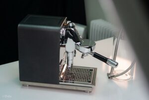 Trên tay ECM Puristika: máy pha espresso của người Đức缩略图