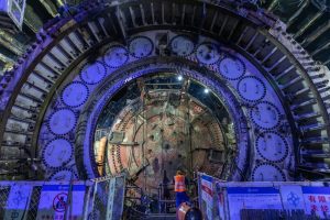 Máy khoan hầm bị mắc kẹt dưới sông Dương Tử, kỹ sư biến thảm họa thành kỳ tích - 1 3