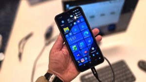 Sắp ra mắt smartphone chạy 3 hệ điều hành, có cả Windows 11, Linux và Android