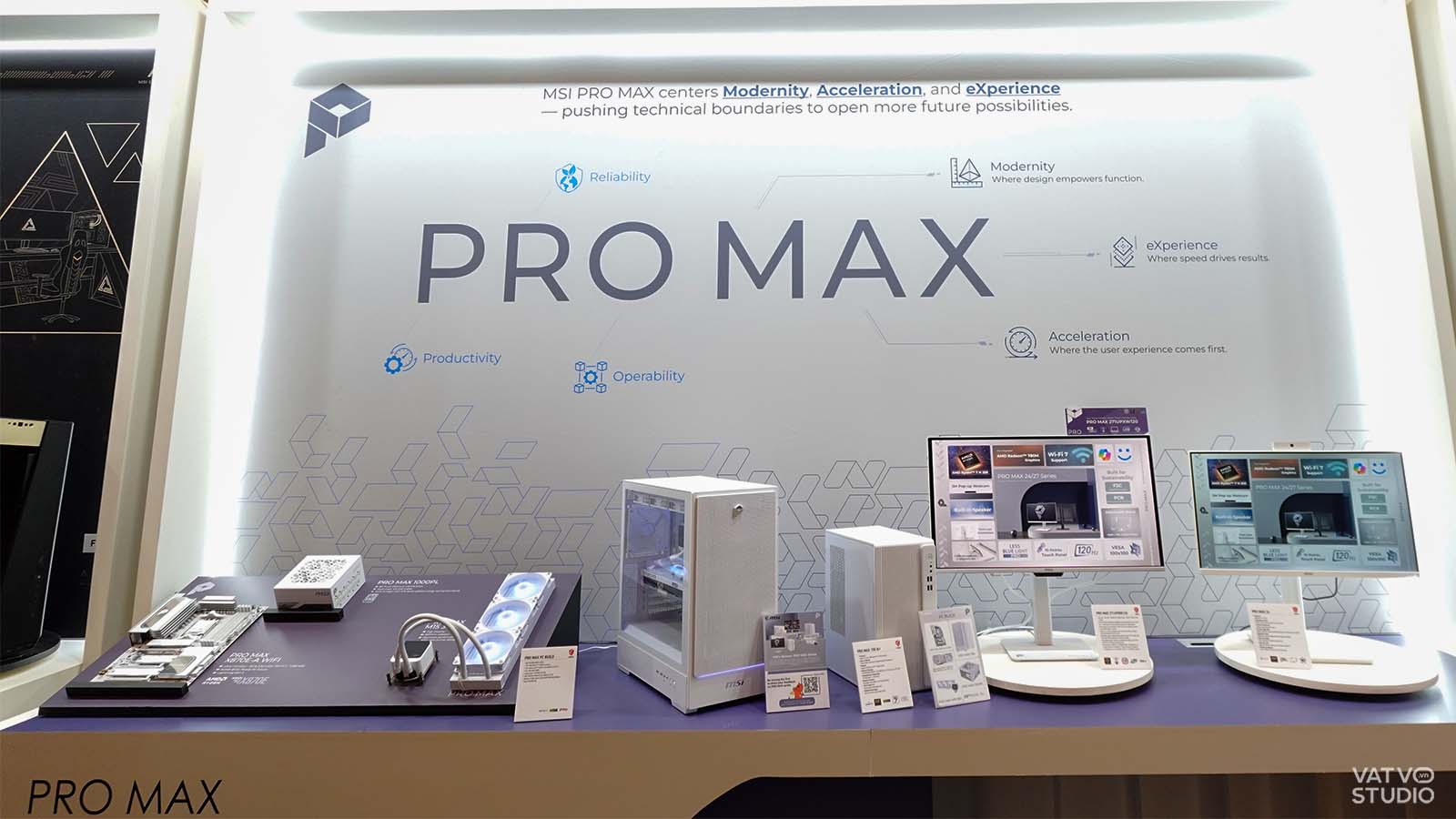 MSI ra mắt dòng PRO MAX mới tại CES 2026: Từ PC, màn hình hay linh kiện đều có tông trắng siêu đẹp