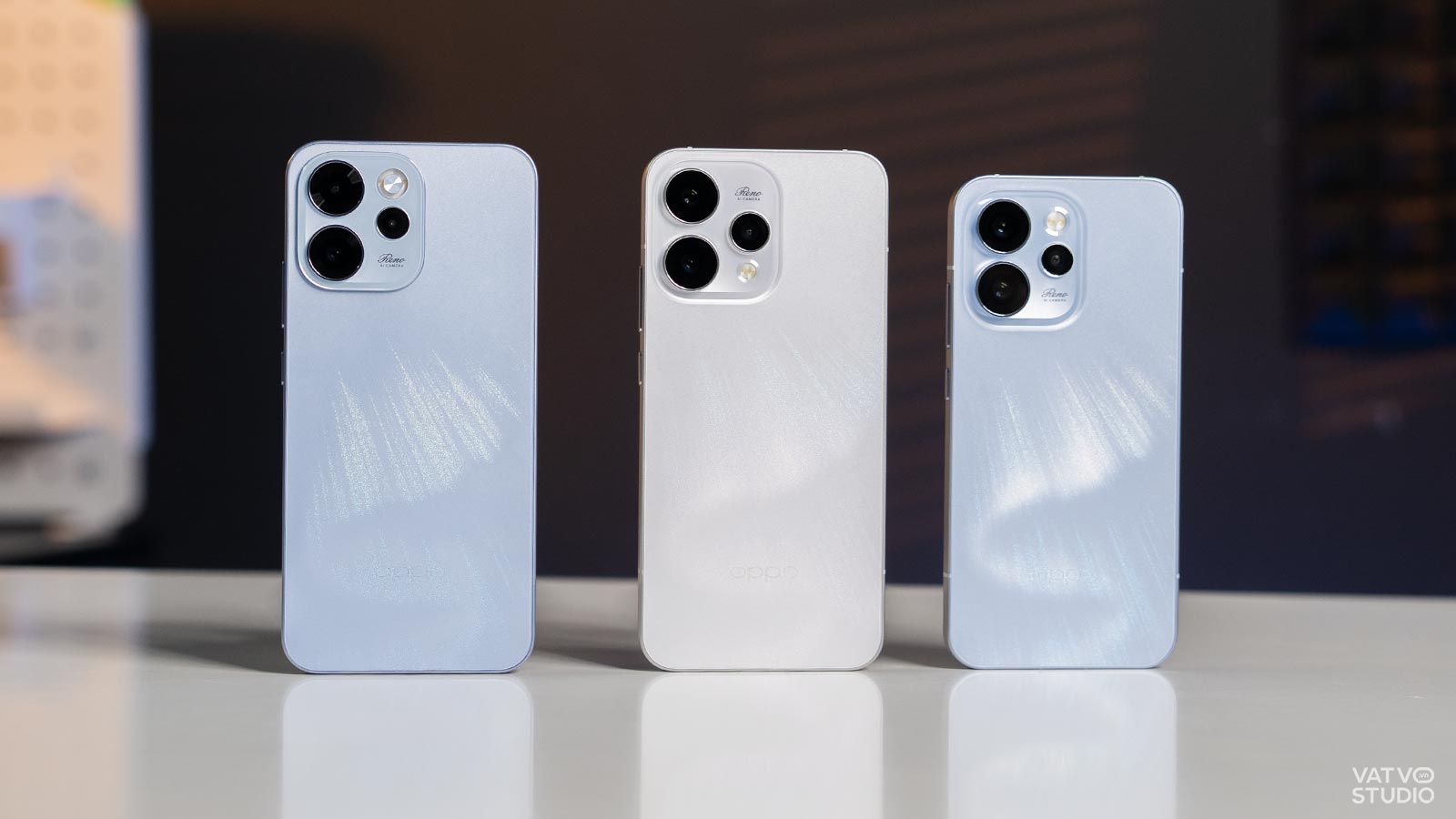 Trên tay bộ ba OPPO Reno15 5G series mới ra mắt tại Việt Nam: Mặt lưng “Mưa sao băng” và có camera chính 200MP