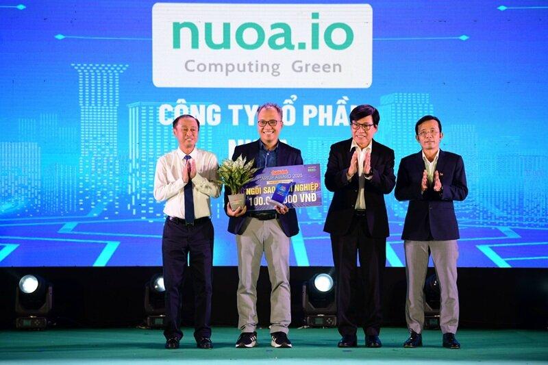 Vinh danh 10 gương mặt khởi nghiệp xuất sắc nhất tại Tuổi Trẻ Startup Award 2025