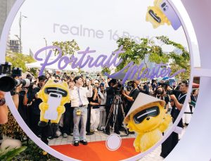 Ra mắt realme 16 Pro/5G: Camera đa tiêu cự 200MP, gương selfie, pin Titan 7000mAh, hoàn hảo chiến game