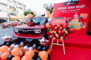 Tri ân khách hàng thân thiết, Mạng di động FPT trao xe VinFast VF3 nhân dịp tròn 2 tuổi