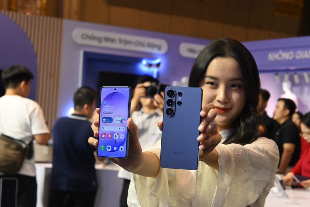 Galaxy S26 series -AI Phone thực sự, hữu dụng và đơn giản cho người dùng缩略图 Galaxy S26 series -AI Phone thực sự, hữu dụng và đơn giản cho người dùng