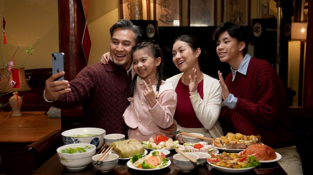 “Tết Vẹn Toàn”, các công ty thuộc Viettel đồng loạt có ưu đãi ý nghĩa缩略图 “Tết Vẹn Toàn”, các công ty thuộc Viettel đồng loạt có ưu đãi ý nghĩa - Tet Binh Ngo la tet dau tien nguoi dung co the su dung 5G tren ca nuoc tai cac su kien lon