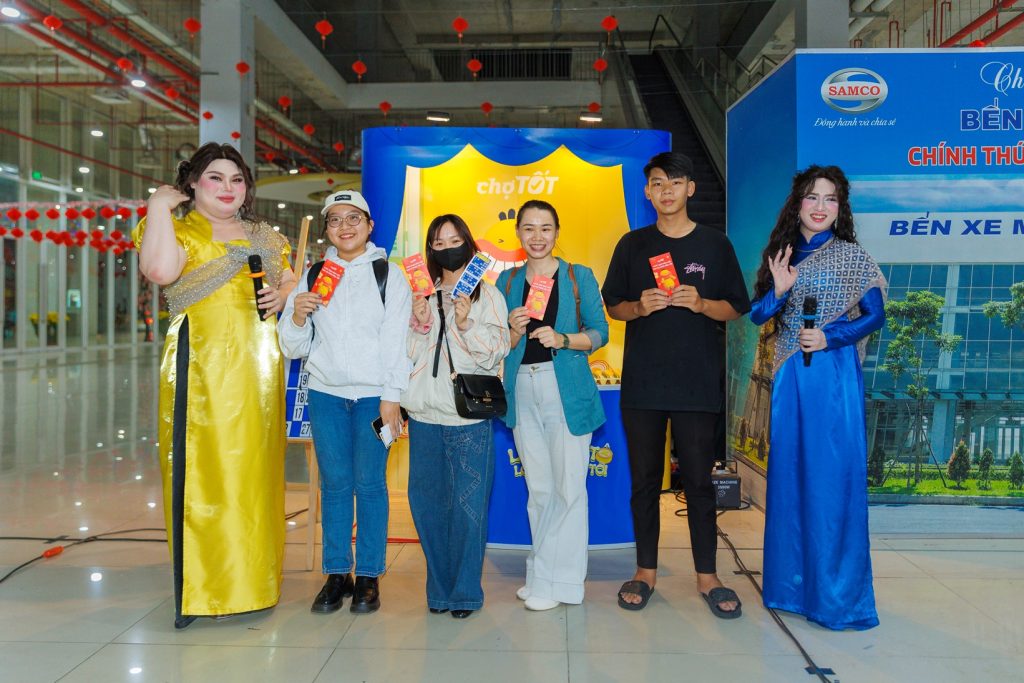 Ra bến xe nghe hò lô tô, trúng được việt làm tốt缩略图 Ra bến xe nghe hò lô tô, trúng được việt làm tốt